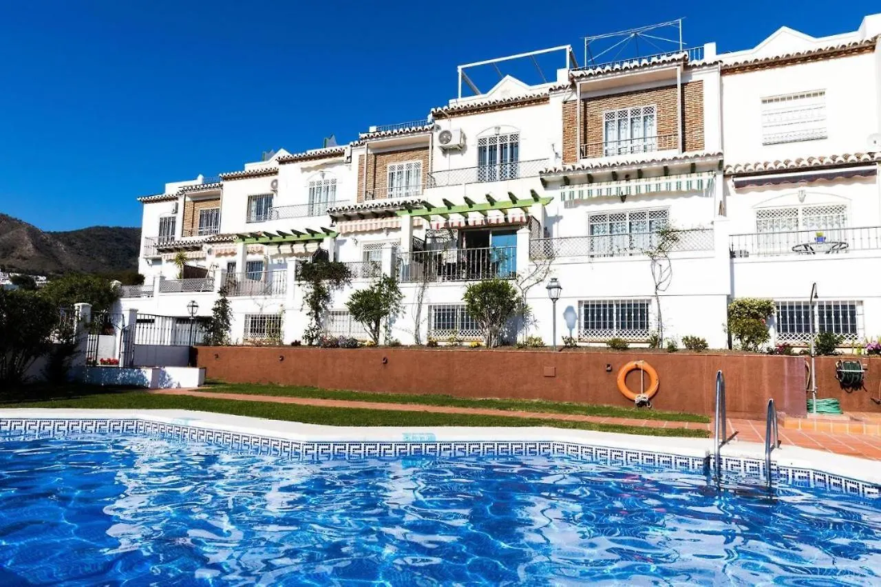 Lovely 2 Bedroom Townhouse In Fuentesol, Nerja